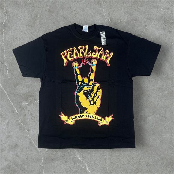 Pearl Jam Summer Tour 2006 Size XL Black VTG Y2K Band Short Sleeve T-Shirt - Picture 1 of 7